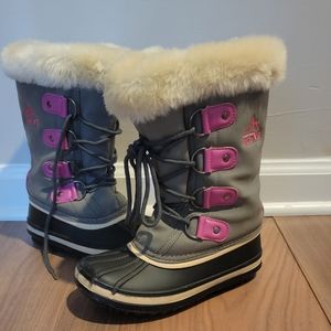 Girls Size 13 Snow Boots